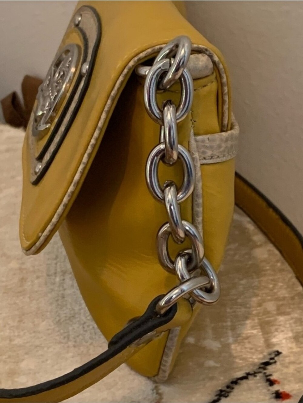Kathy Van Zeeland Vintage Chain-Strap Crossbody Bag - Picture 6 of 10